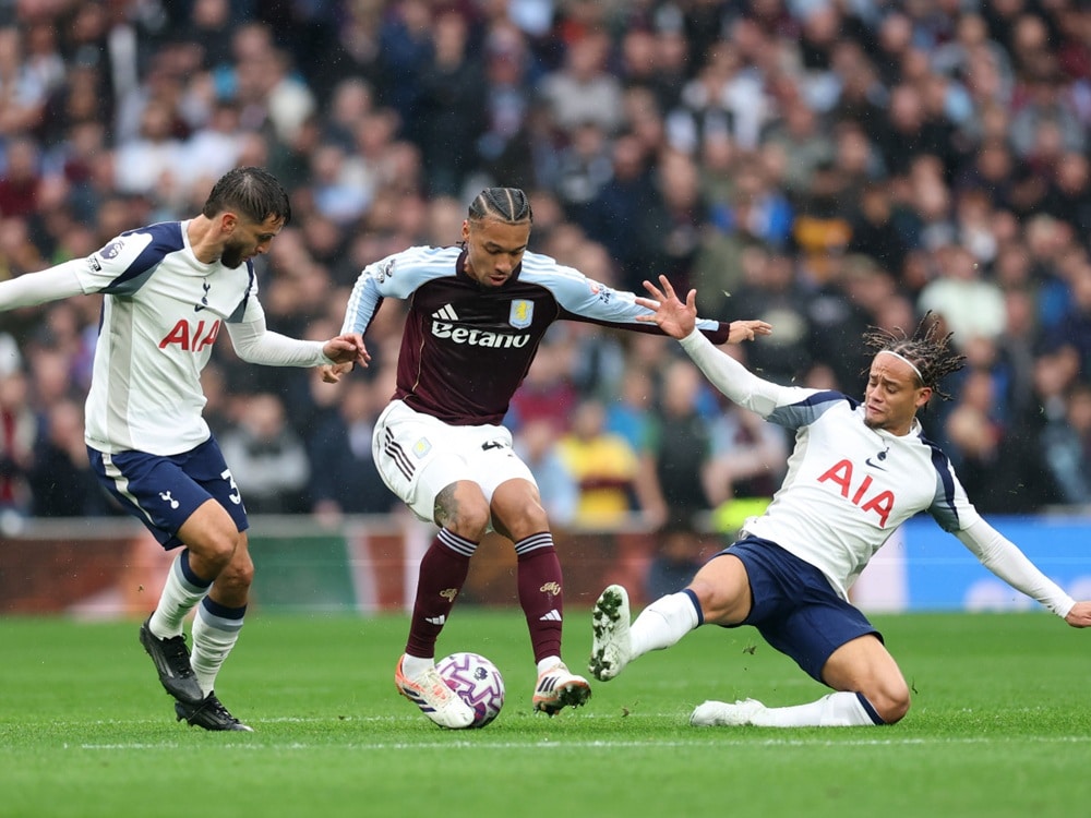 Aston Villa Defeat Tottenham 2-1 