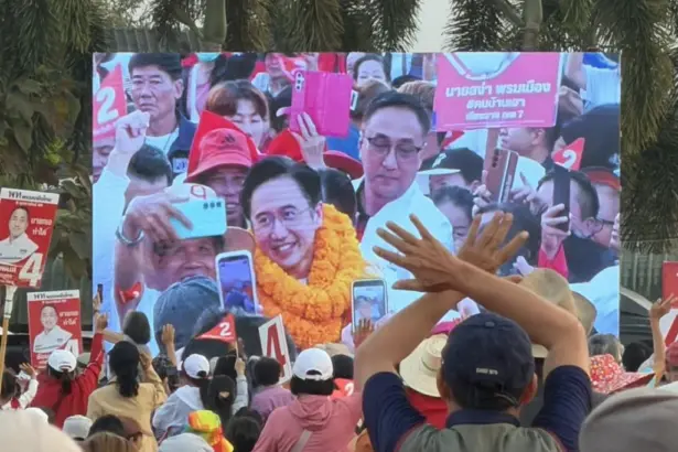 Pheu Thai Rally in Mae Chan, Chiang Rai