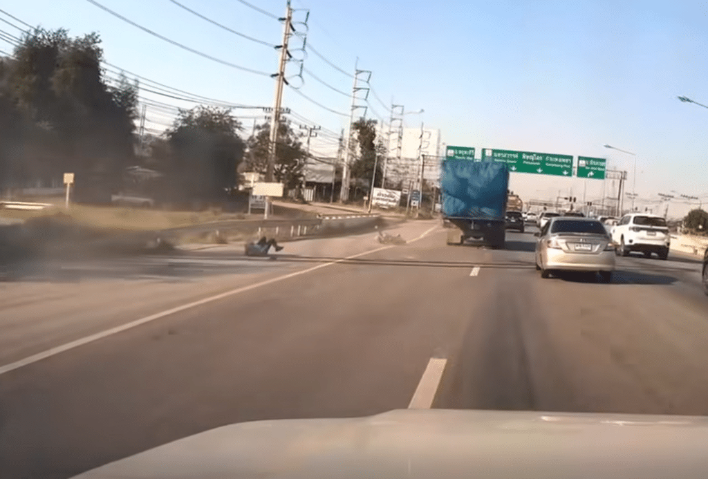 Police Chase 82-Year-Old Man to Chiang Mai 