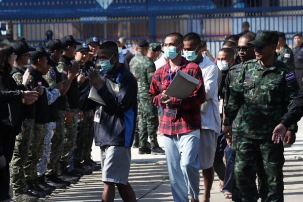 Thailand Repatriates 18 Cambodian Soldiers