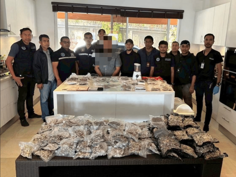 Police arrest Russian