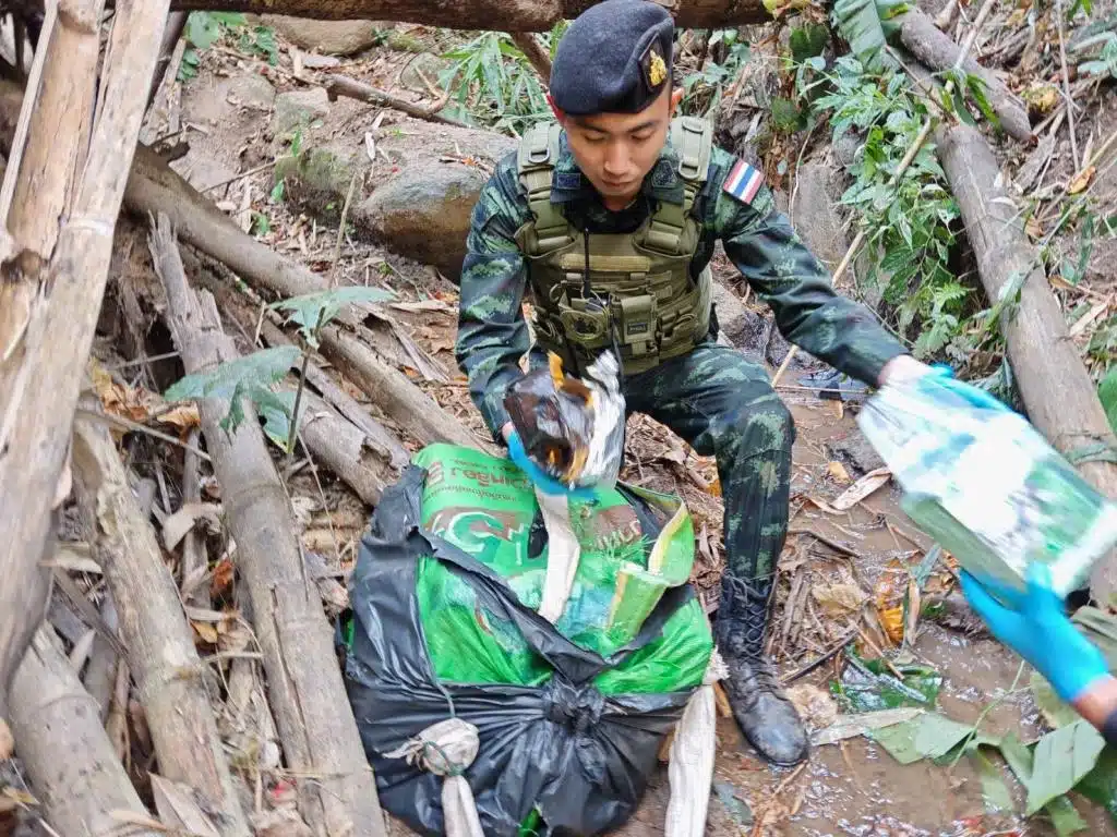 Soldier in Chiang Rai Seize 232Kg of Crystal Meth