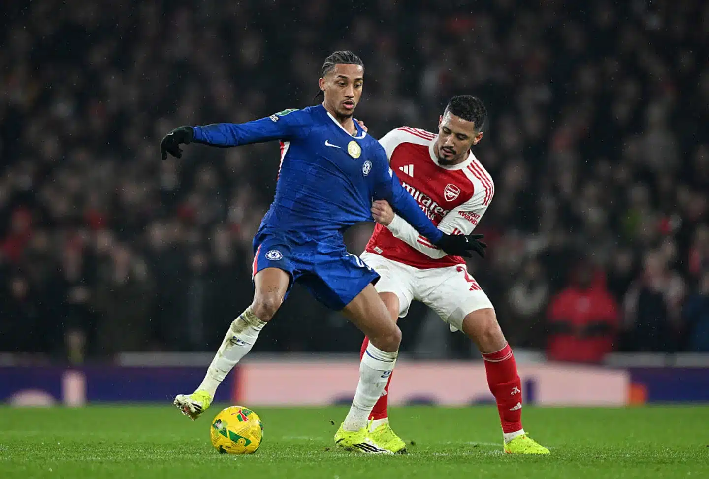 Arsenal Edges Out Chelsea 1-0