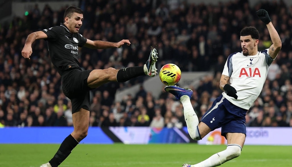 Manchester City and Hotspurs Play Out a Wild 2-2 Draw