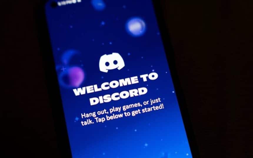 Discord rolls out global age verification