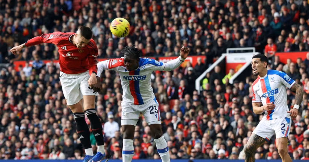 Manchester United Defeat Crystal Palace 2-1