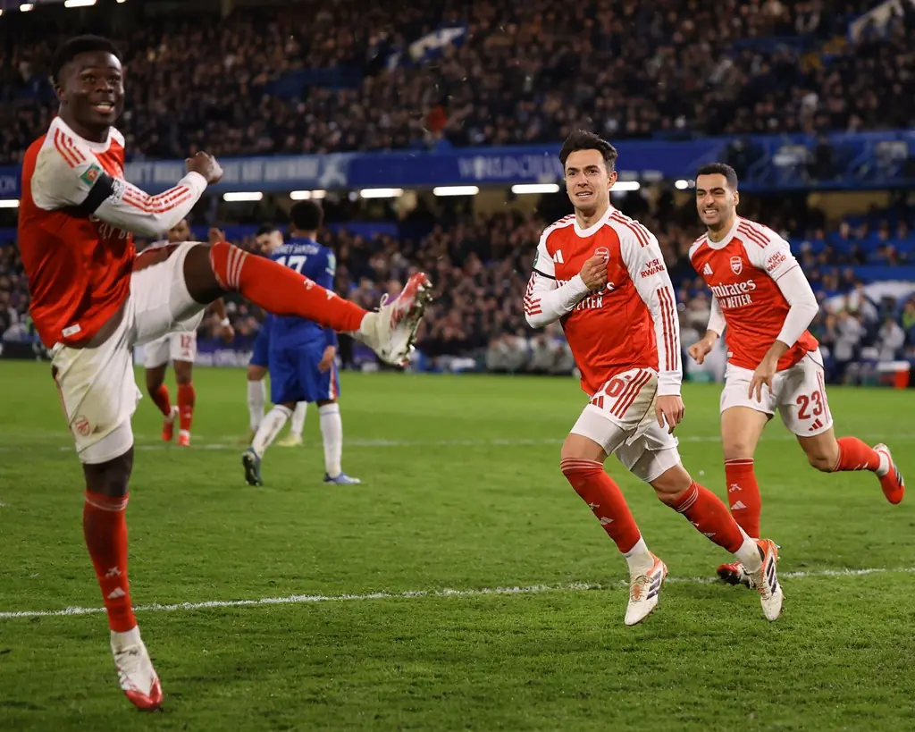 Chelsea losing 2-3 to Arsenal